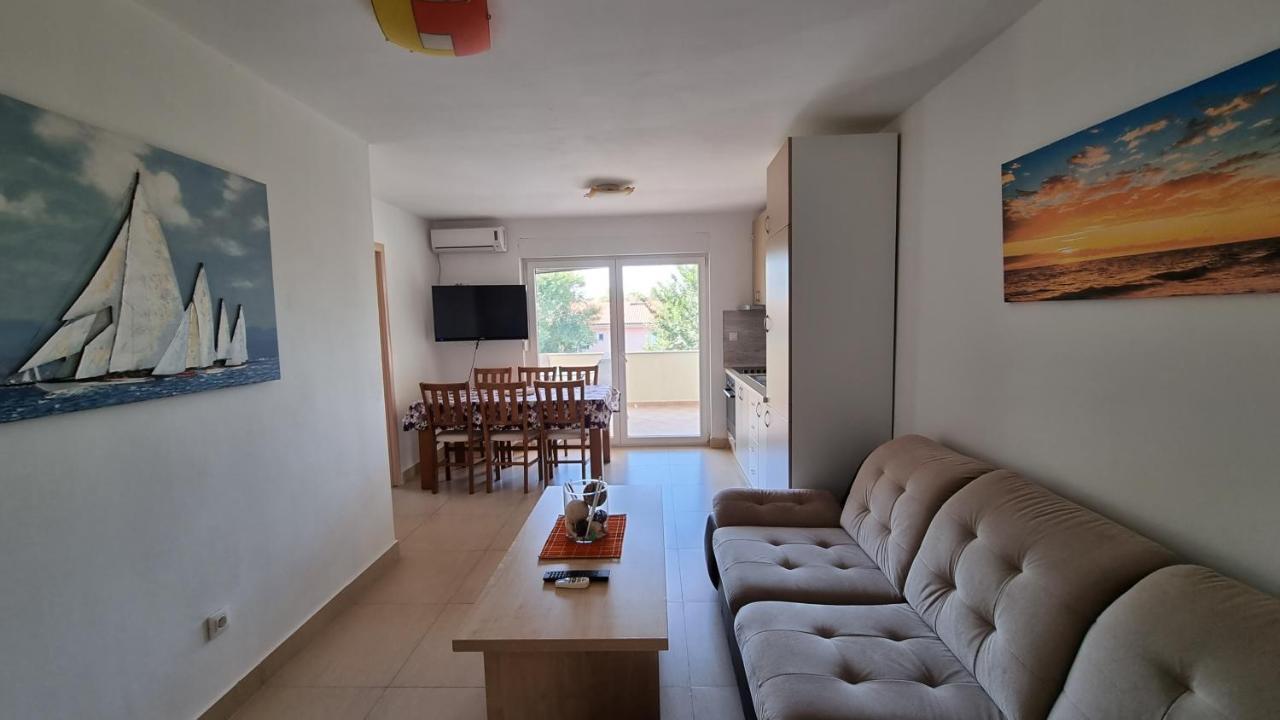 Apartments Bellator 실로 외부 사진