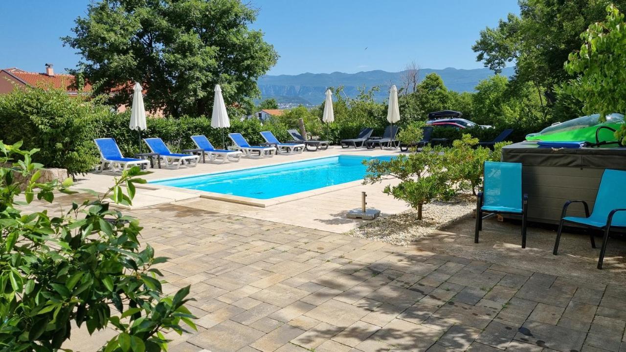 Apartments Bellator 실로 외부 사진