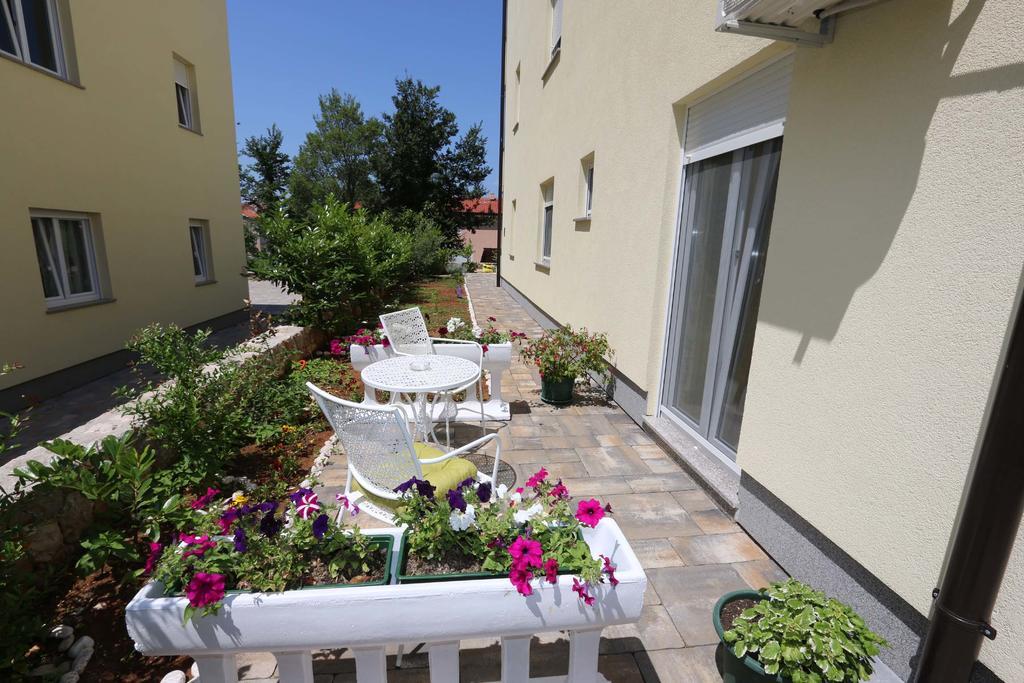 Apartments Bellator 실로 외부 사진